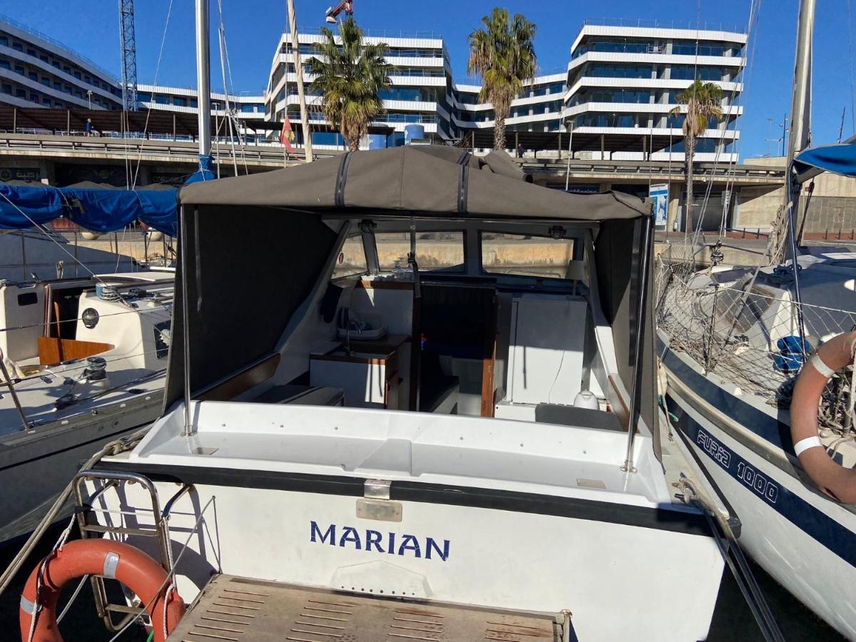 Nice Boat To Sleep In Barcelona Sant Adrià de Besòs Exterior foto